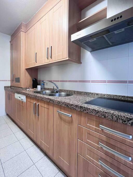 Casa Yolanda Apartment อาบีลา ภายนอก รูปภาพ